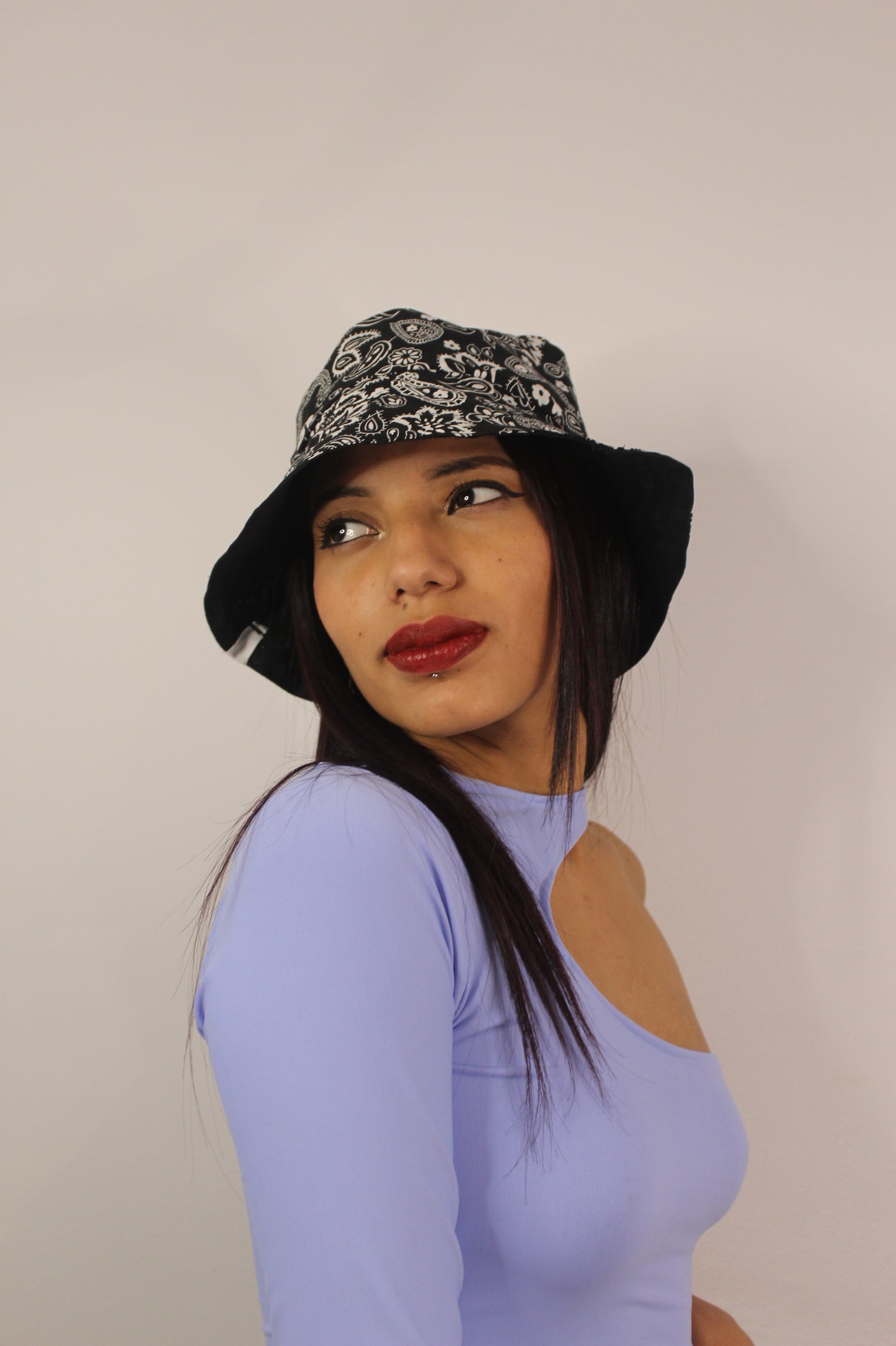 BUCKET HAT PAISLEY